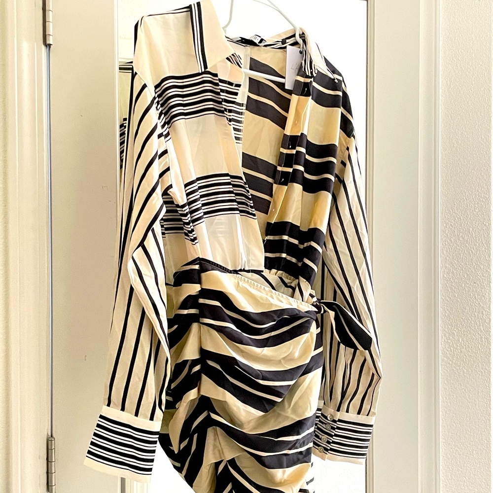 L’Academie Kamille dress NWT